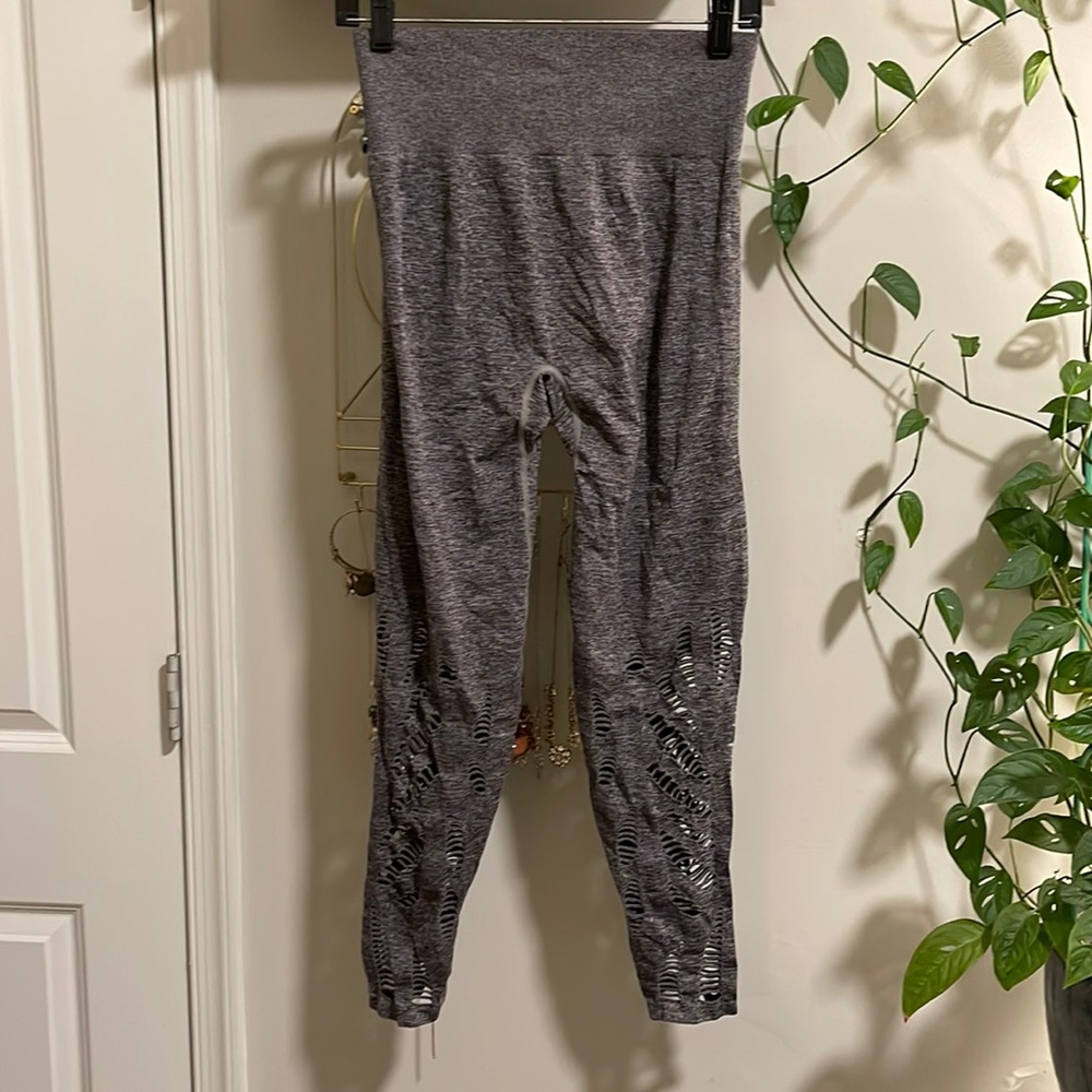 PINK by Victoria Secrets Gray Workout Leggings. Size Large!